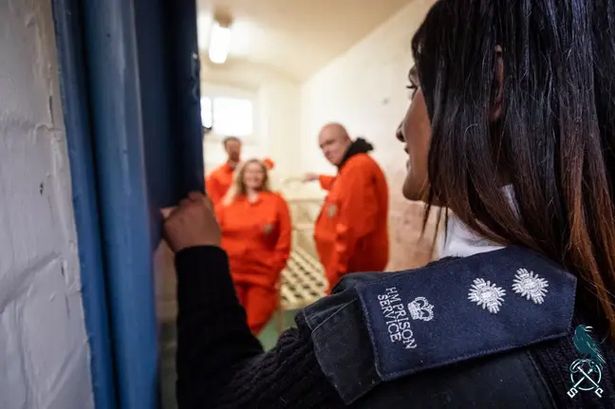 Saml dine skarpeste venner: Nu kan i prøve en fængselsflugt
