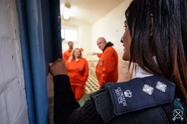 Saml dine skarpeste venner: Nu kan i prøve en fængselsflugt