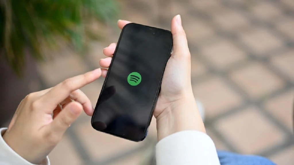 Nu er det slut: Spotify deler trist meddelelse