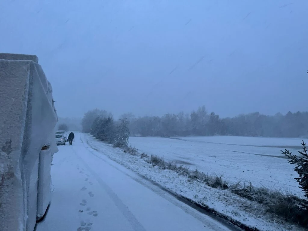 Se billederne: Nu har sneen ramt Danmark