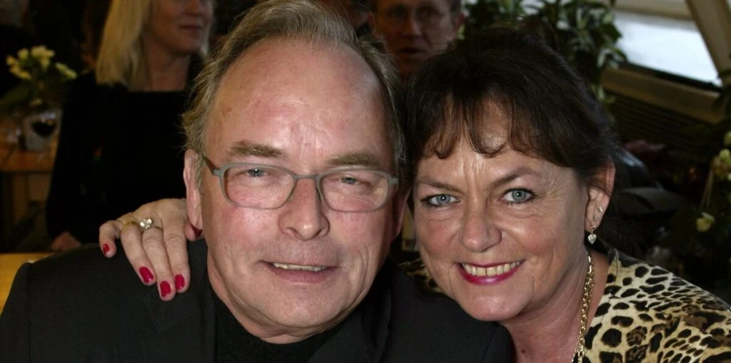 Mindre end et år efter Peter Bellis død: Nu er June gået bort