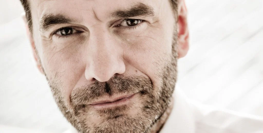 Den 5. april slår de dørene op med Jesper Buch i spidsen: Det betyder alverden