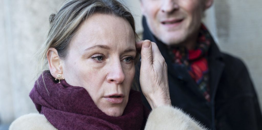 Efter pludselig sygemelding: Nu tager Iben Hjejle bladet fra munden