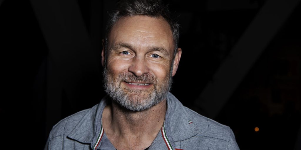 Claus Elming svarer på spørgsmålet, alle har ventet på