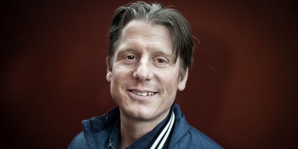 Robert Hansen sigtet for at snitte i kvinde med kniv: Nu er han fjernet fra helt særlig liste