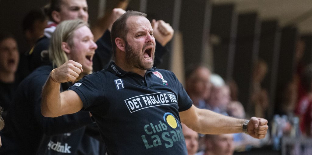 Lars Rasmussen er ikke i tvivl: “Vi er så meget bedre end alle de andre landshold”