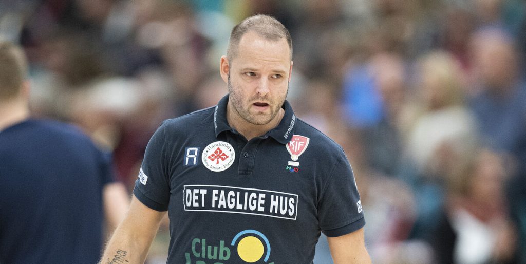 Hudløs ærlig Lars Rasmussen: Åbner op om personlig kamp
