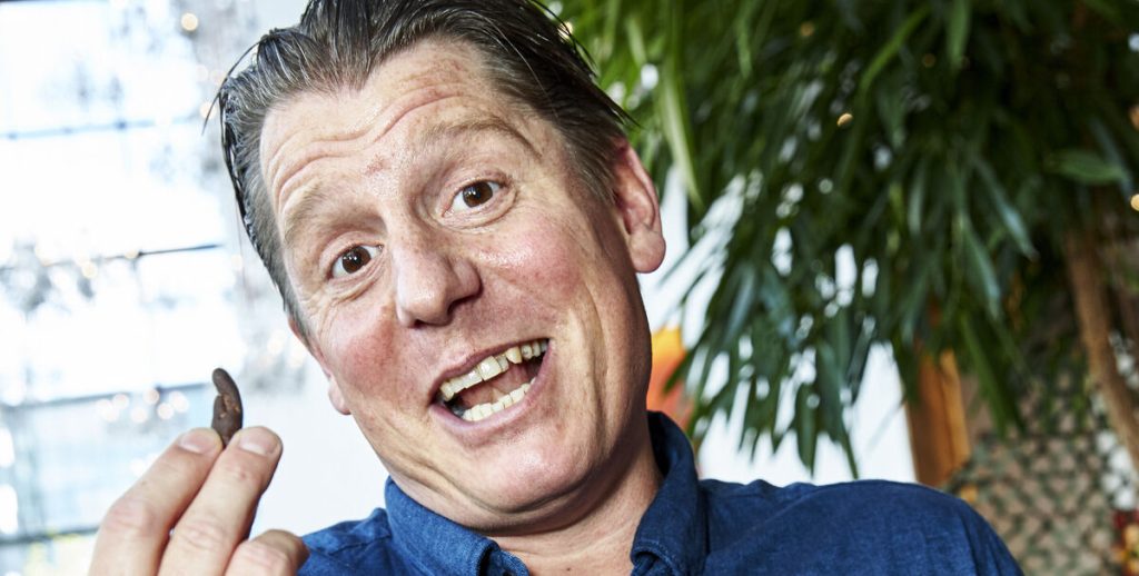 Robert Hansens løsladelse gør naboerne utrygge: Her er hans næsvise svar til dem
