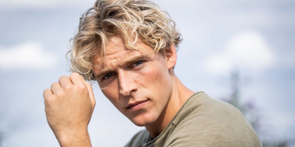 Knust Christopher deler trist meddelelse