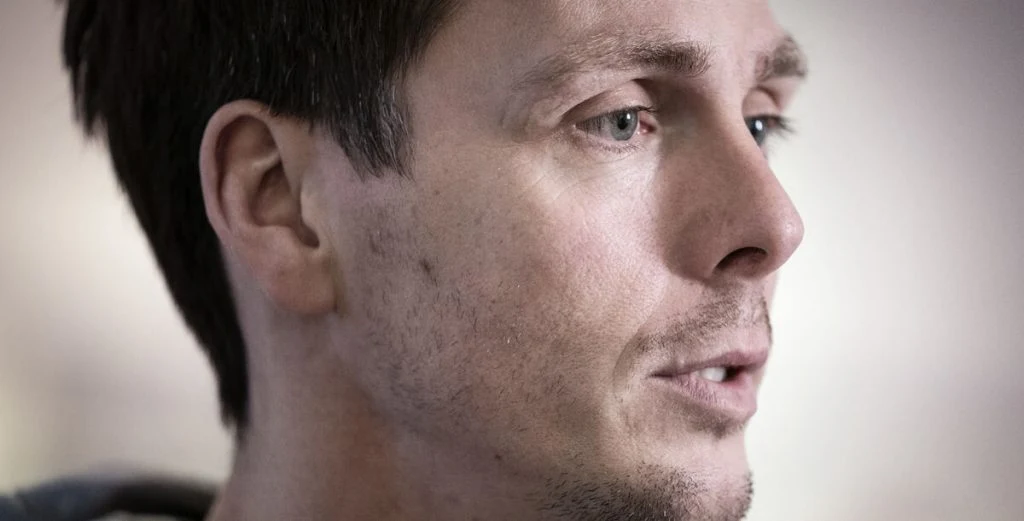 Han fik det samme spørgsmål igen og igen: Nu taler Hans Lindberg ud