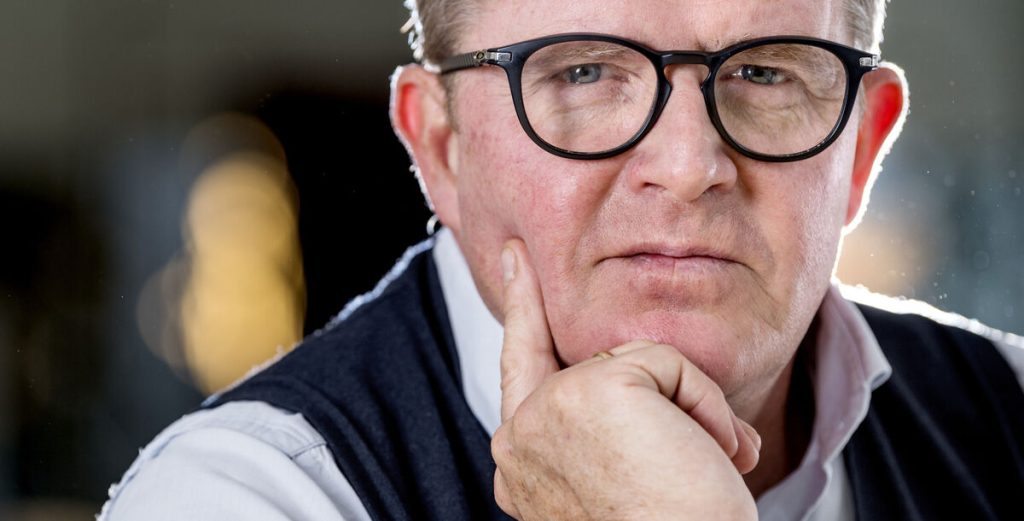 Hjerteproblemer tvinger ham til at sige fra: Nu taler syg Rolf Sørensen ud
