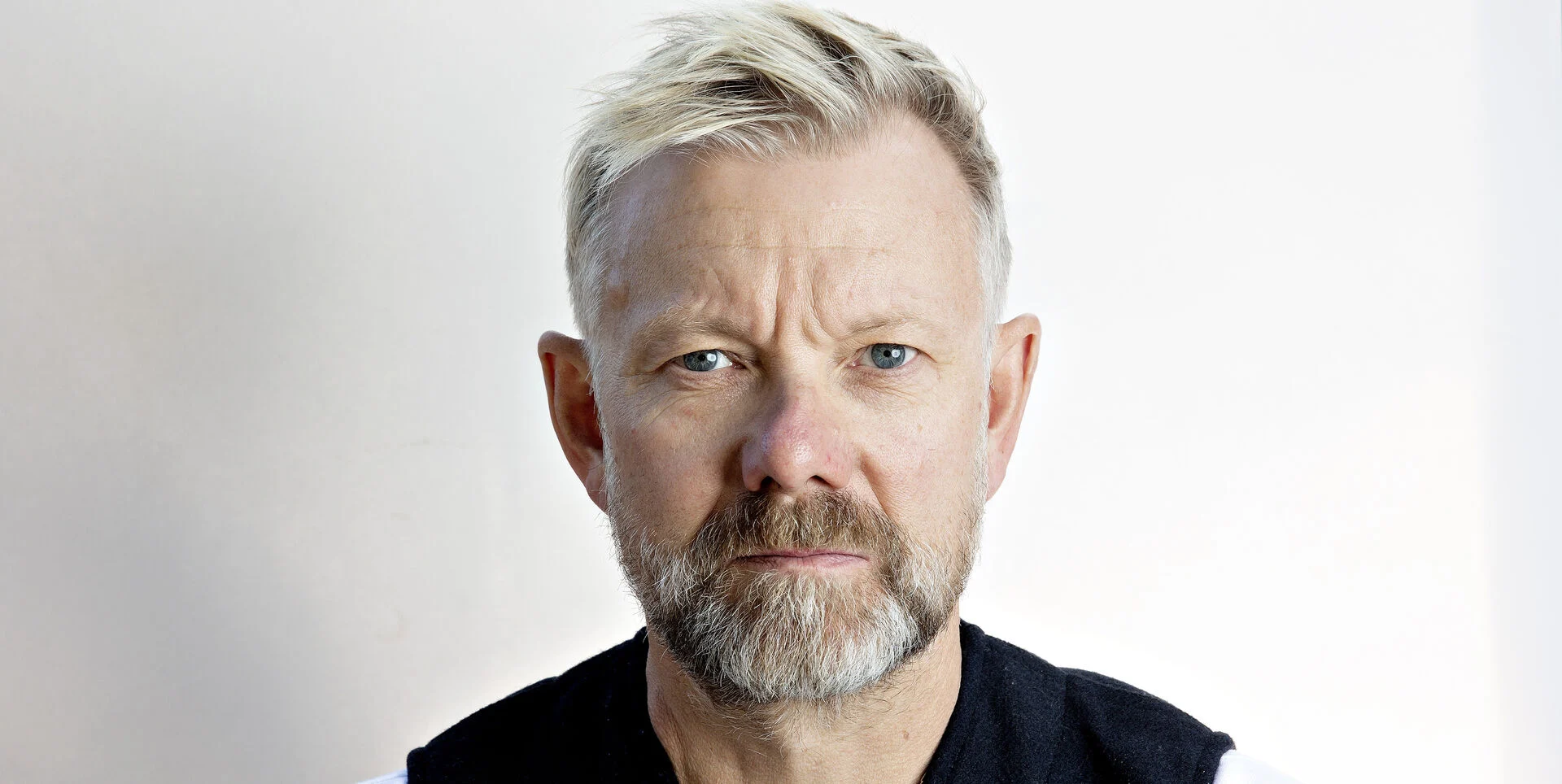 Efter mystik: Casper Christensen og forsidefrue gør det nu officielt