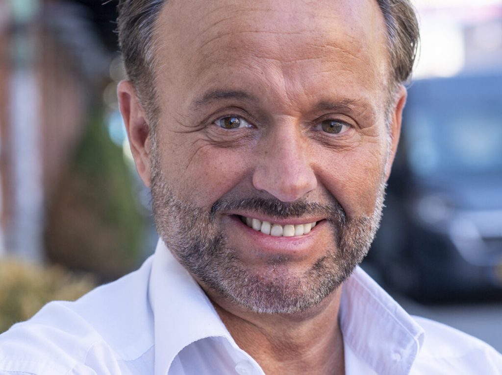Skilsmissedramaet mellem Janni og Karsten Ree buldrer derudad: Nu indblandes Dennis Knudsen