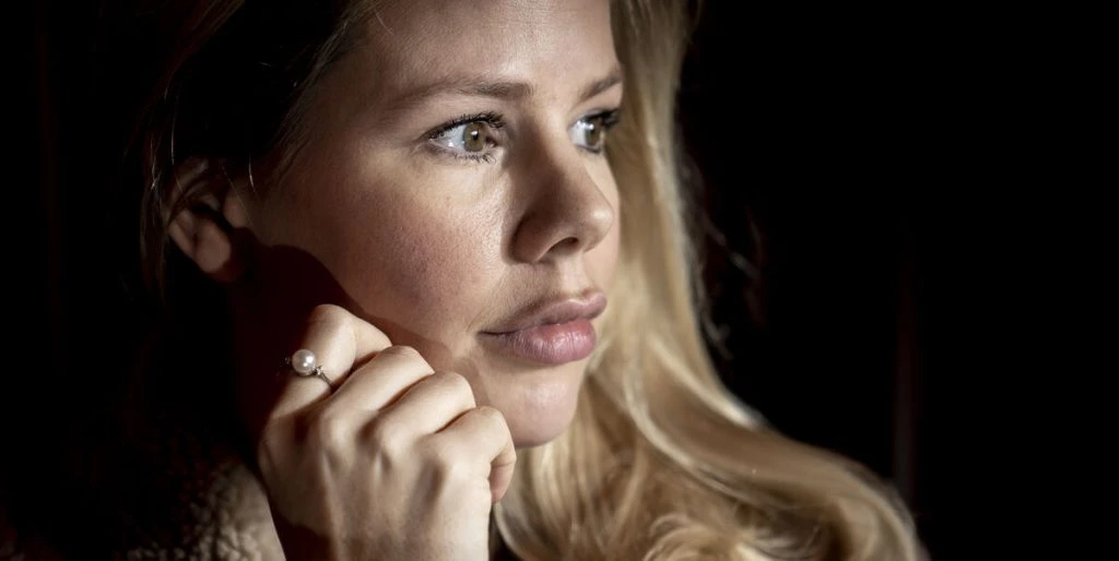 Julie Zangenberg indlagt
