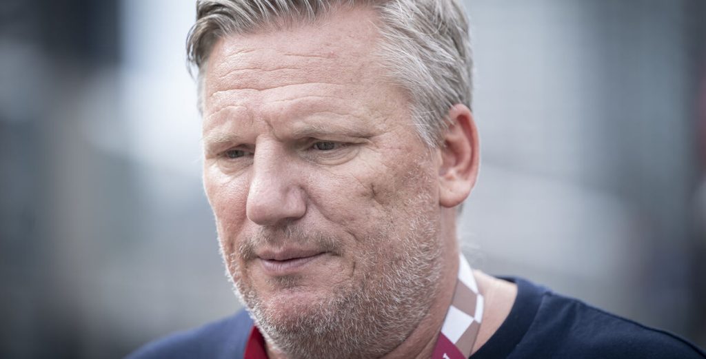 Nikolaj Jacobsen i dyb sorg