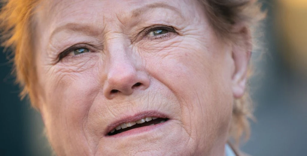 Efter flere år er det slut for Lisbeth Dahl: Nu bryder hun tavsheden