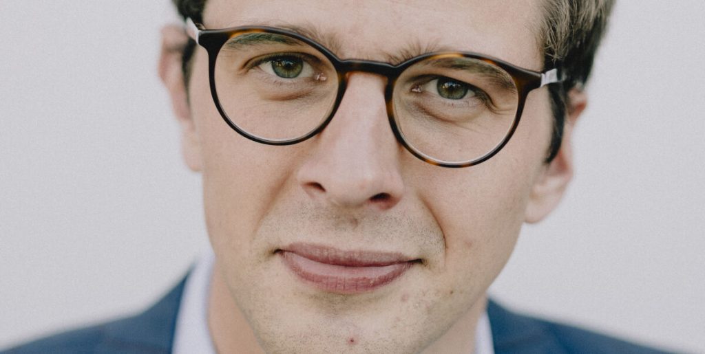 Nu er det slut: Alex Vanopslagh giver stafetten videre