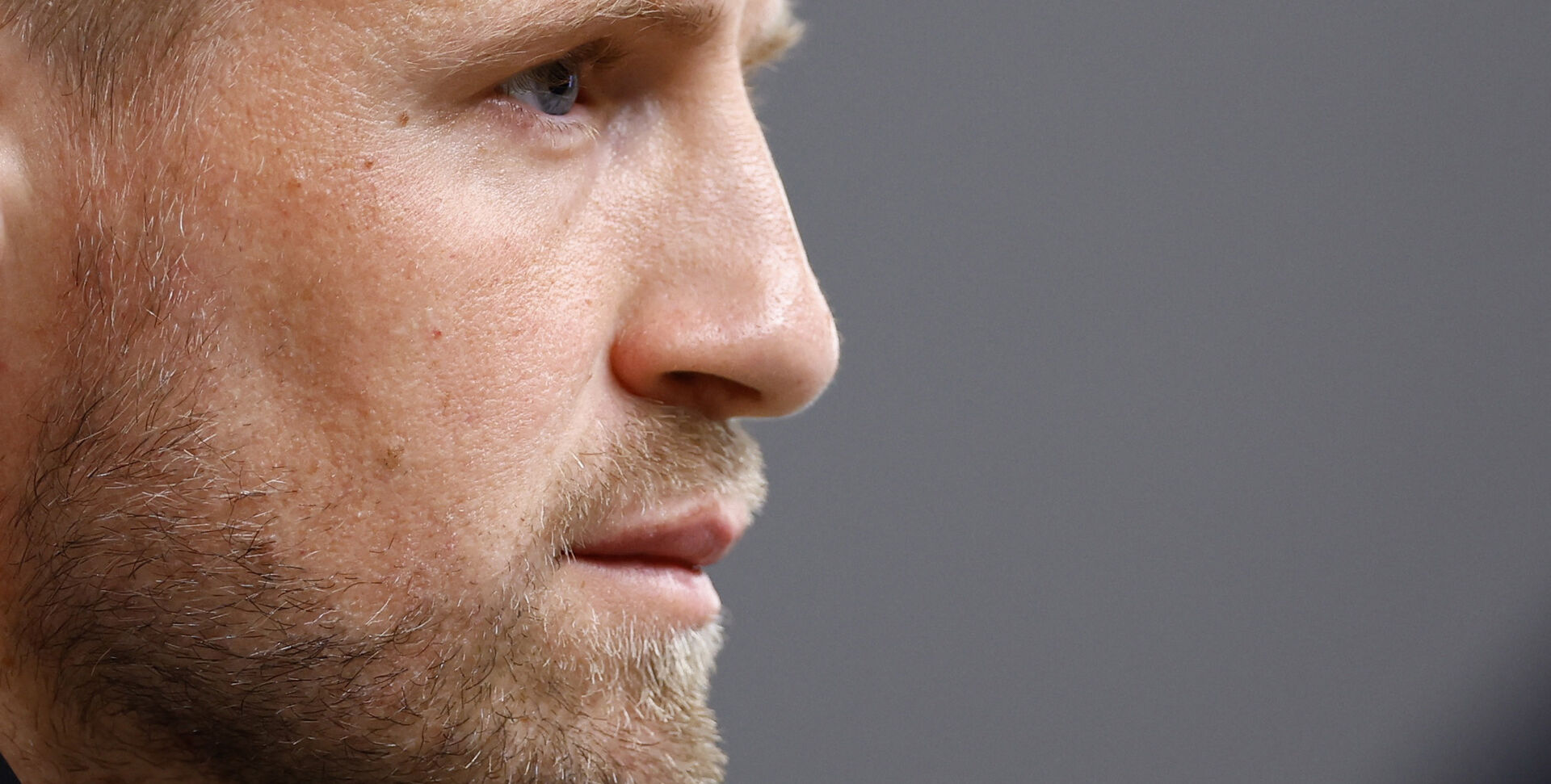 Tydelig berørt Kasper Schmeichel sætter ord på tragisk hændelse