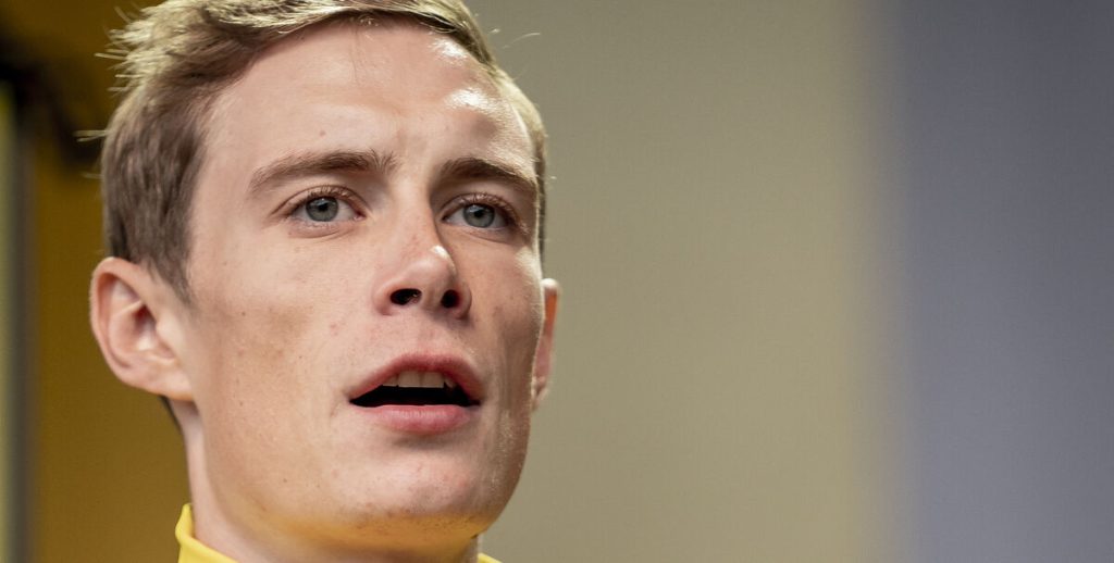 Èt stort koks var årsagen: Sådan har du aldrig set Jonas Vingegaard før