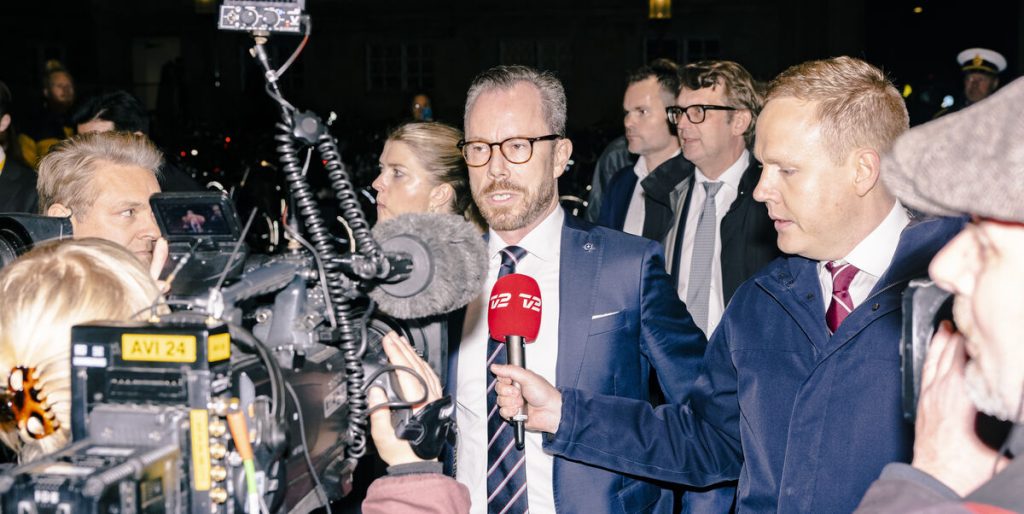 Indkalder til pressemøde: Jakob Elleman-Jensen færdig som forsvarsminister