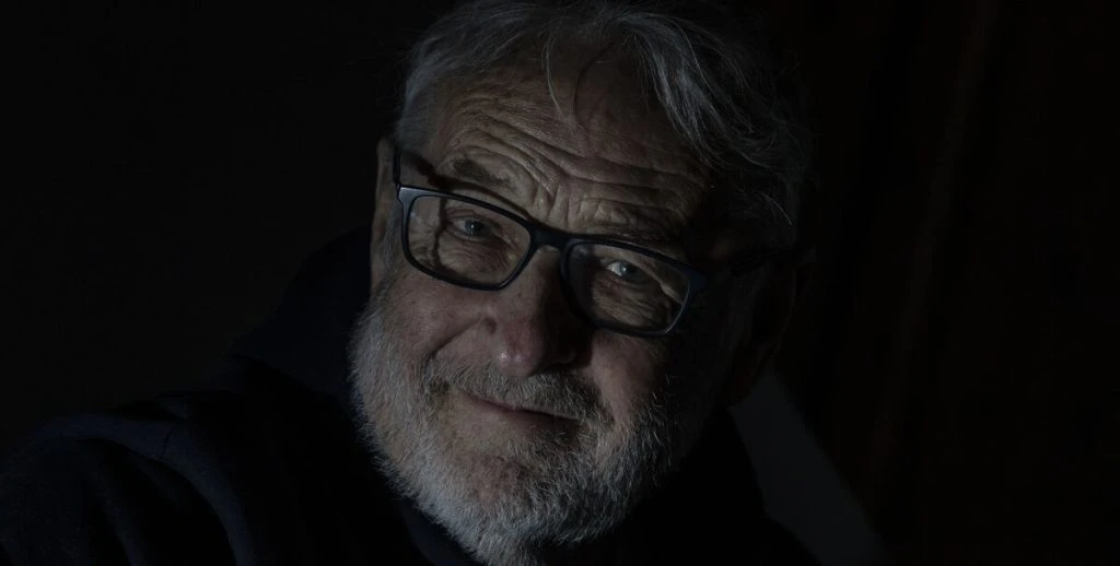 Niels Hausgaard råber op