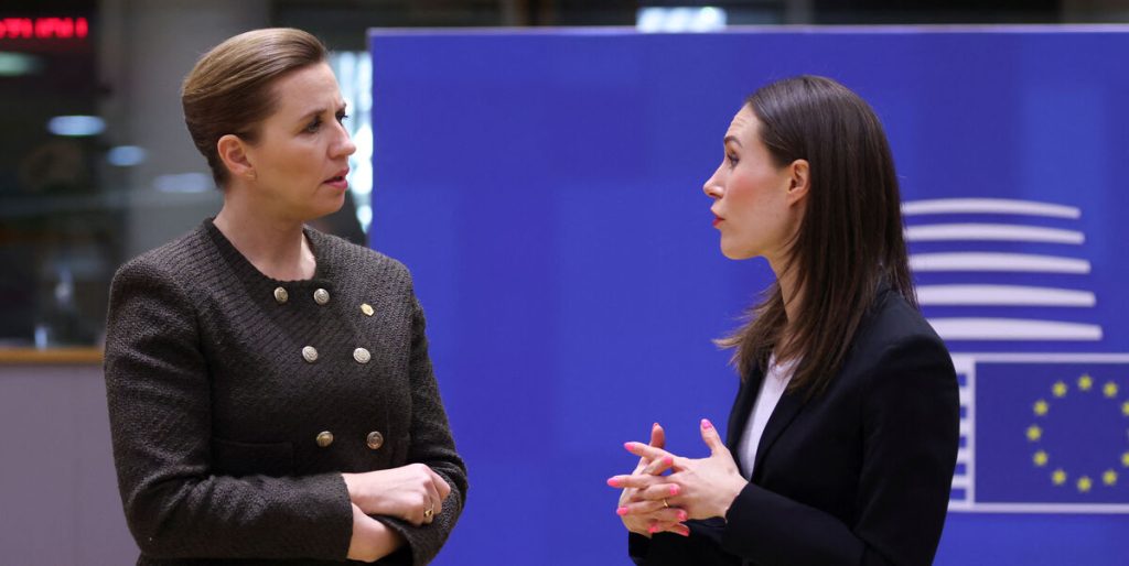 Turbulent tid med ris og ros som statsminister: Det skal hun nu