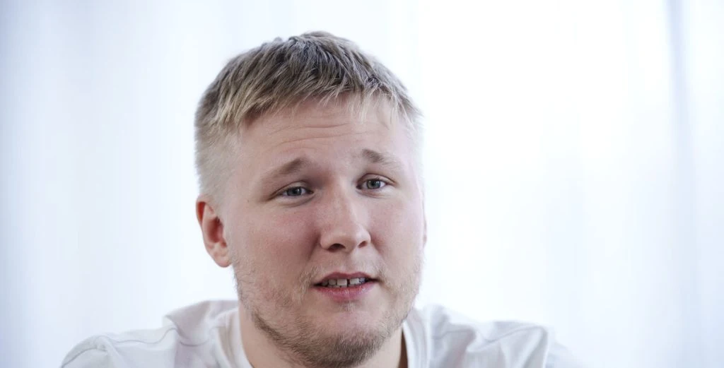 I dyb sorg afslører Emil Nielsen stor hemmelighed fra OL-slutrunden: Mistede sin far til sygdom