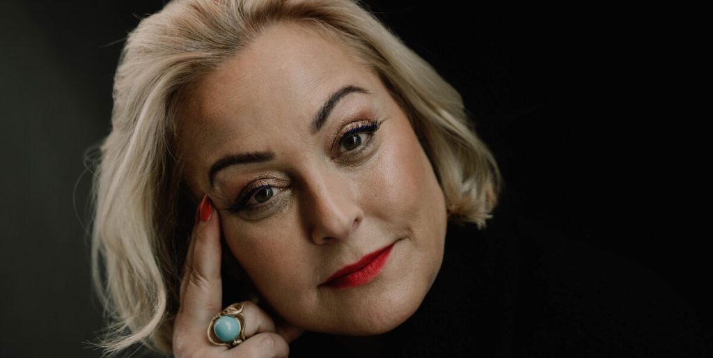 Stéphanie Surrugue taler ud om forholdet: Kan ikke længere bare gøre, som hun vil