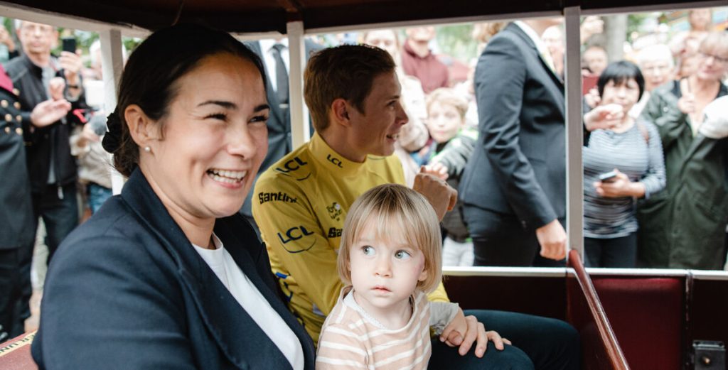 Trine styrer showet: Sådan fungerer det bag kulisserne for familien Vingegaard