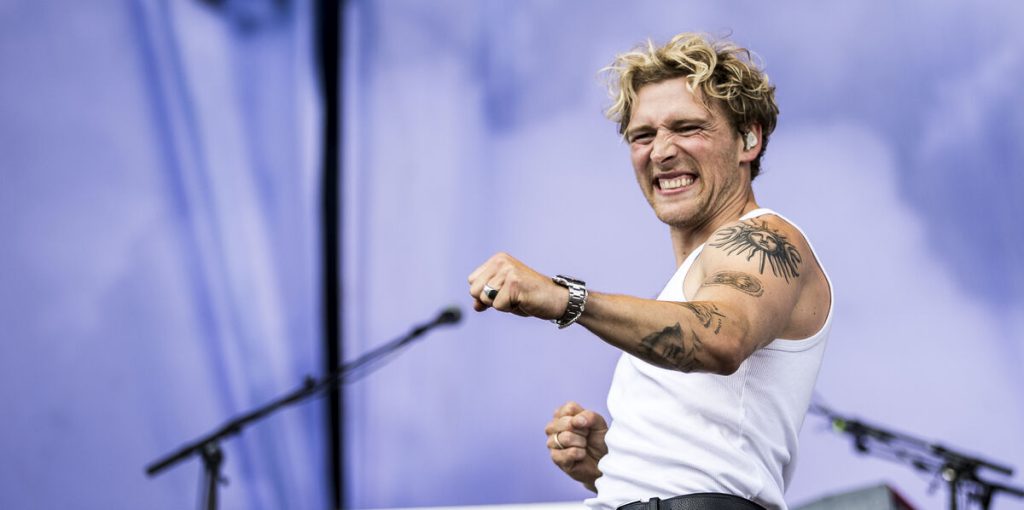 Christopher imponerer med vanvittig lønseddel: Hiver tocifret millionbeløb