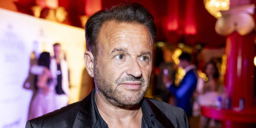 Ser skidt ud for Dennis Knudsen: Nu kommer han med kryptisk forklaring