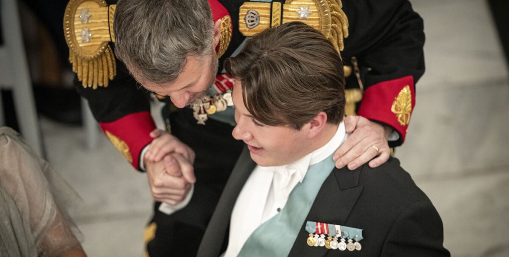 Den danske ‘Askepot’ løb med alle overskrifterne til prins Christians fest: Nu venter hun på helt særligt opkald