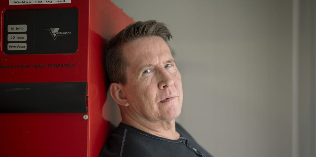 Se det vidunderlige billede: Thomas Bo Larsen jubler af glæde