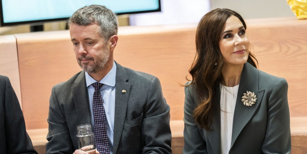 Det royale glansbillede er krakeleret: Nu reagerer danskerne på den store skandale