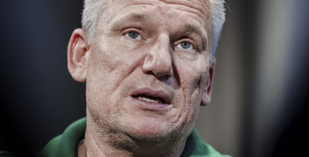 Efter hospitalsbesøg fik Nikolaj Jacobsen besked om hvor syg han var: Nu taler han ud