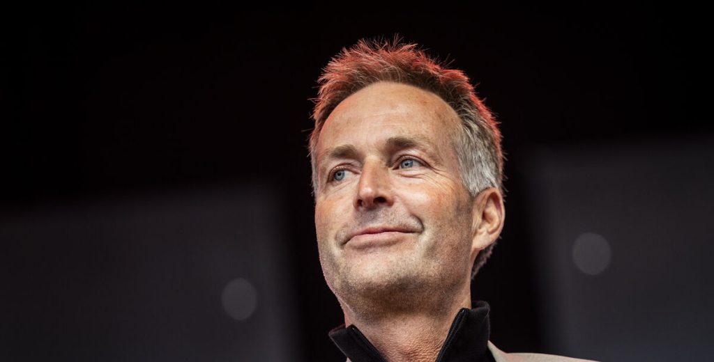 Nu taler Kasper Hjulmand ud om sin millionløn: “I markedet er det en lille løn, og i verden er det en stor løn”