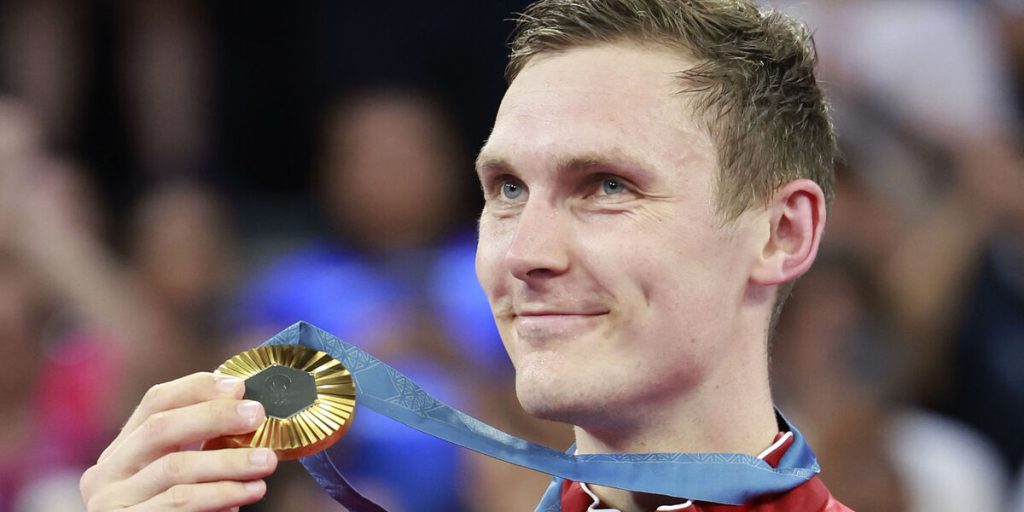 Kong Frederik gav Viktor Axelsen særlig titel efter OL-guld – men den ville han ikke tage på sig