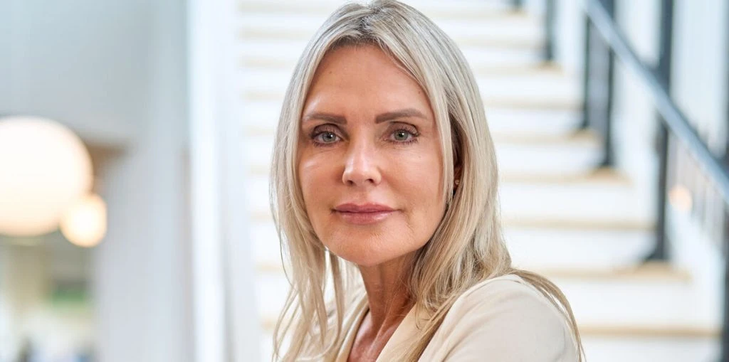 Hvem havde troet det? Janni Ree nyder at være et ukendt ansigt