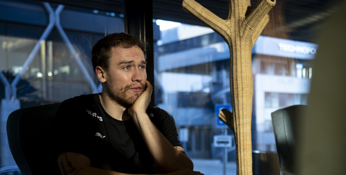 Simon Pytlick kommer med nyheden, mange havde frygtet