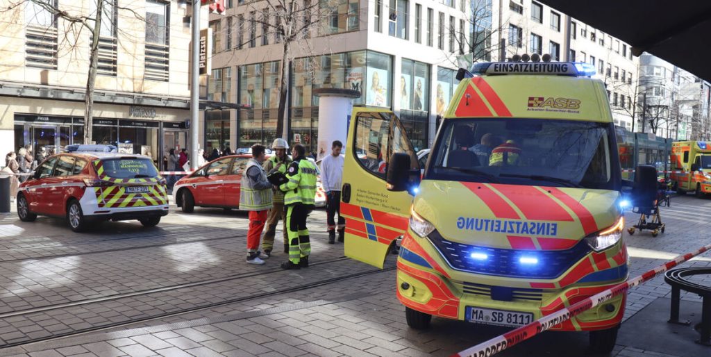 Sker endnu en gang: Bil kører ind i menneskemængde i Tyskland