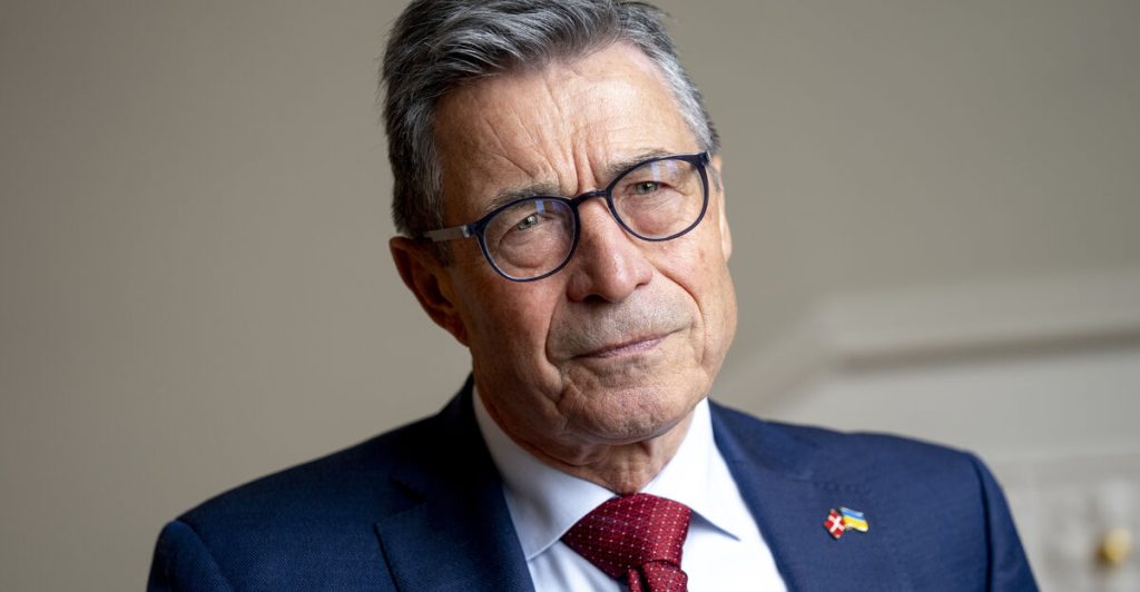 Anders Fogh Rasmussen raser over regeringen: Koranlov er et knæfald