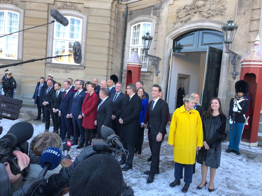 Tusindvis af danskere skal glæde sig: Regeringen vil gøre ny lov permanent