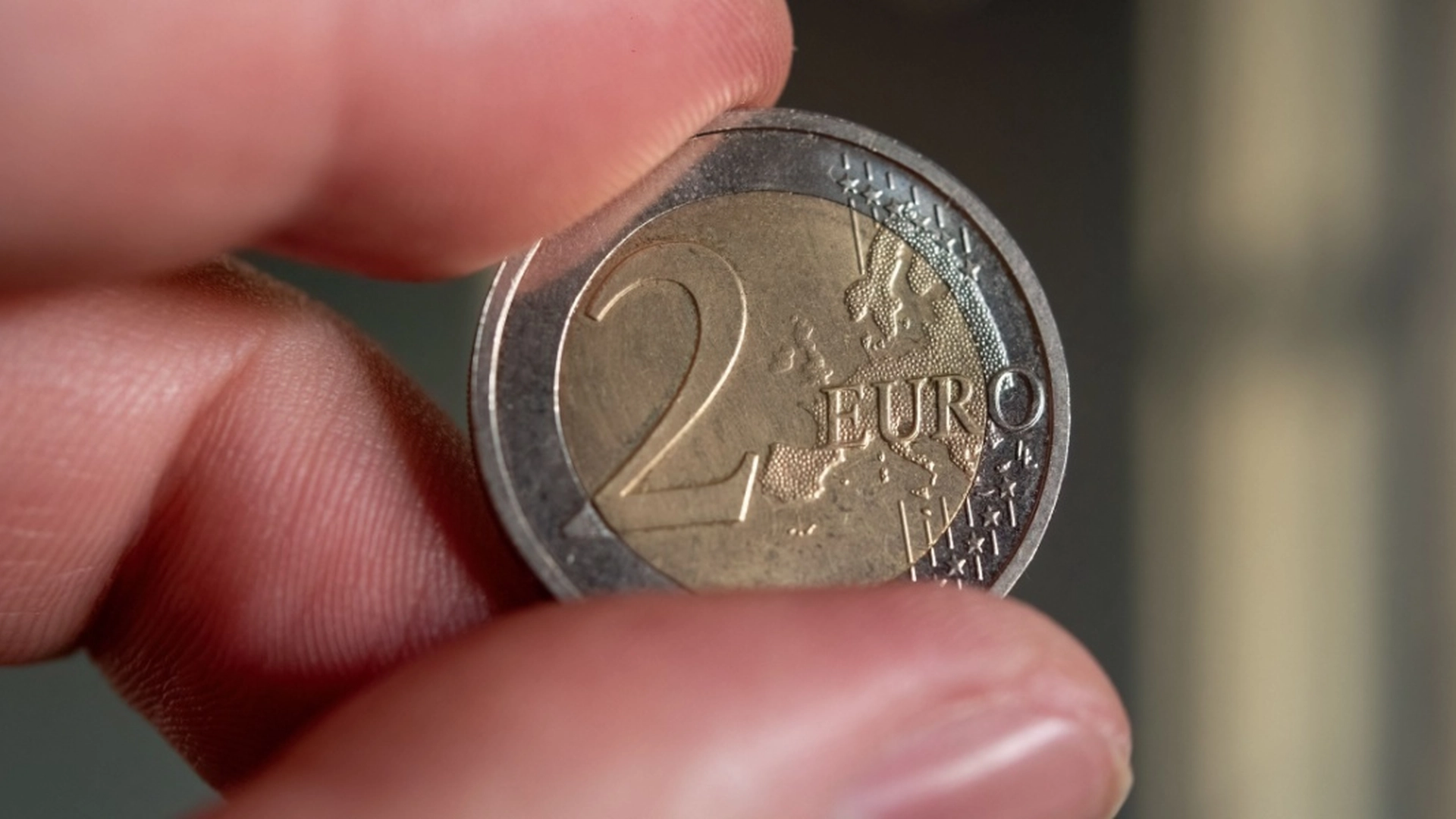 Din pung eller skuffe gemmer måske på skjult skat: Denne 2-euro-mønt kan være op til 600.000 kroner værd