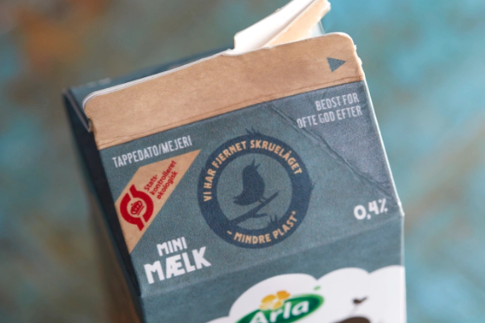 Kunder holder sig ikke tilbage i raserianfald mod Arla efter nyt tiltag: Flere truer med boykot