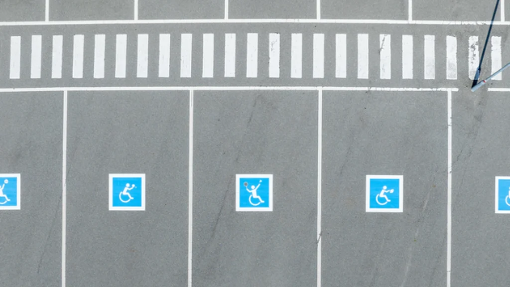 Særligt logo vil brede sig ud over nogle af landets parkeringspladser: Denne betydning får de