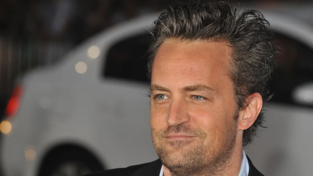 ‘Venner’-stjernen Matthew Perry døde den 28. oktober: Nu er læger og personlig assistent tiltalt