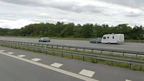 Er du blandt? Mange bilister ved ikke, at denne basale regel er lovpligtig