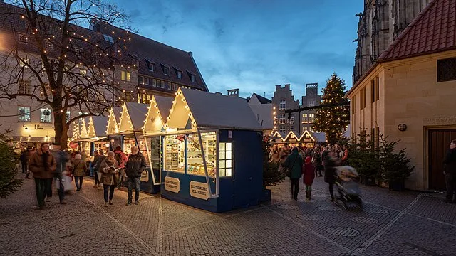 Dansk julemarked tiltrækker tusindvis af mennesker: Her ulmer bekymringen