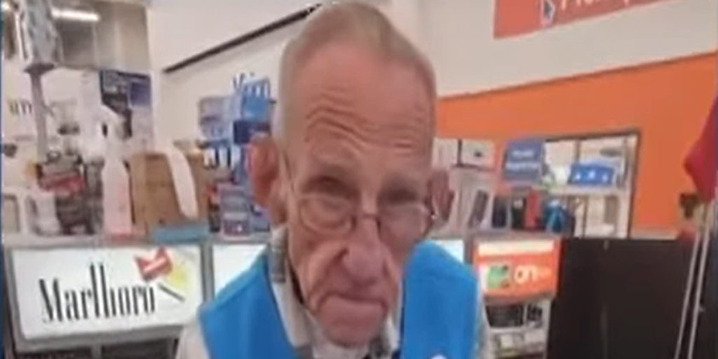 82-årig mand har ikke råd til at gå på pension: Så kommer en fremmed og ændrer hans liv