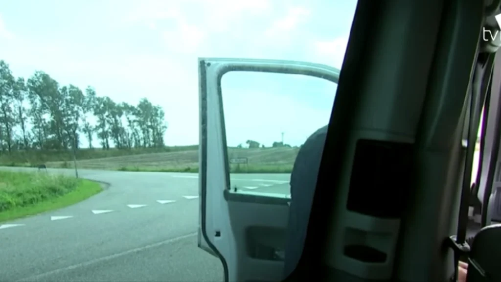 Utallige danskere har undret sig: Fotovognen takker af